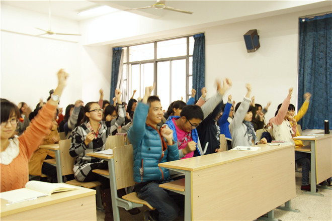 乐动平台（中国）股份有限公司官网学院形势与政策课之大学生反腐倡廉教育